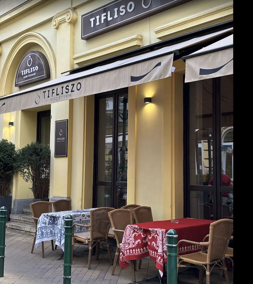 Tifliszo, Budapest