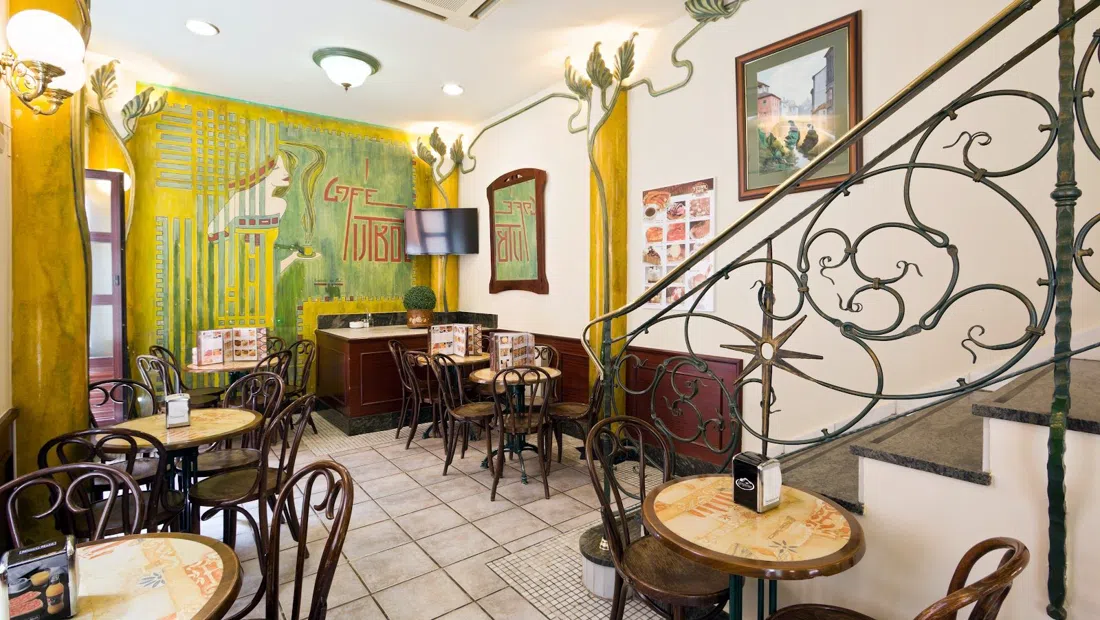 Café Fútbol, Granada