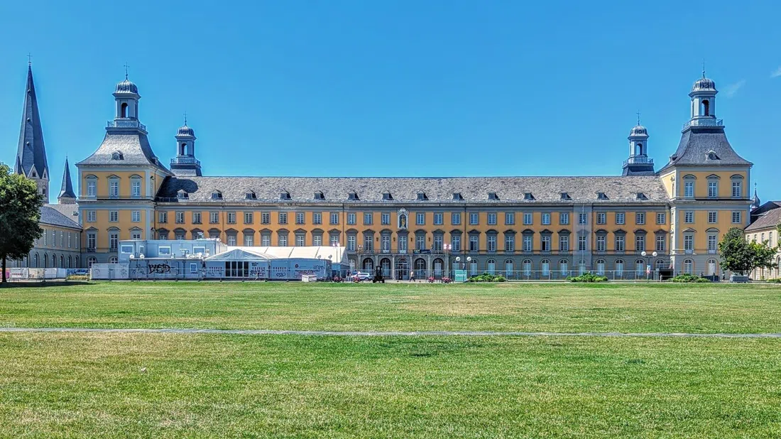 Kurfürstliches Schloss (Electoral Palace / University main building), Bonn