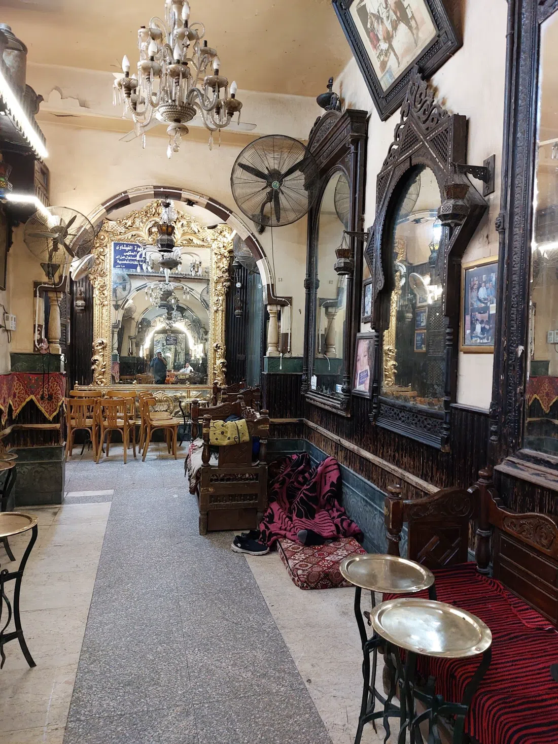 El Fishawy, Cairo