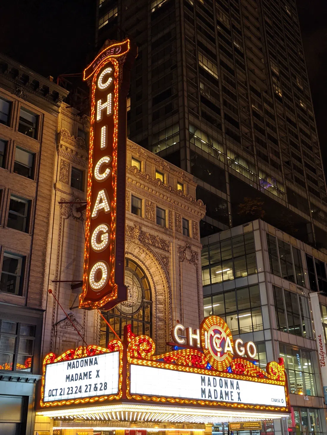 The Chicago Theatre, Chicago