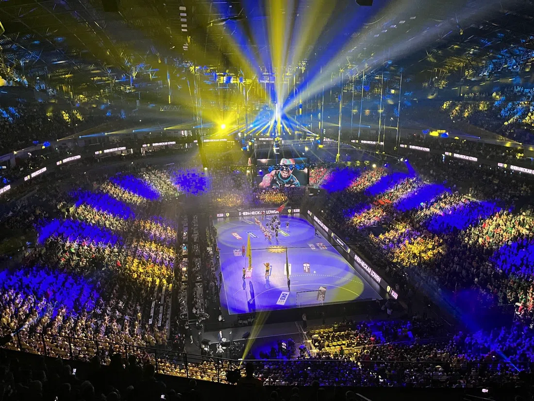 Lachende Kölnarena (LANXESS arena), Cologne