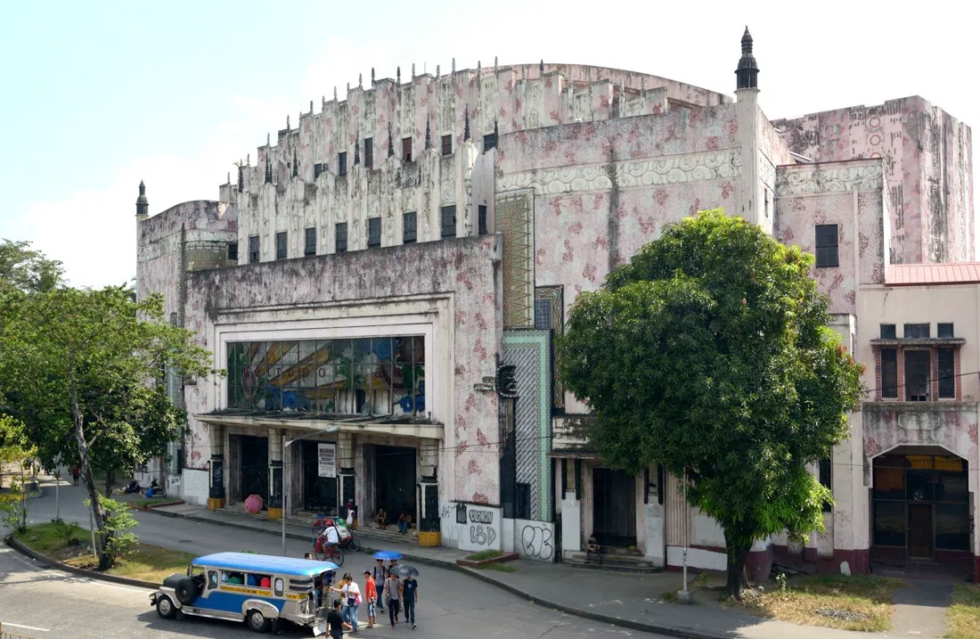 Manila Metropolitan Theater, Manila