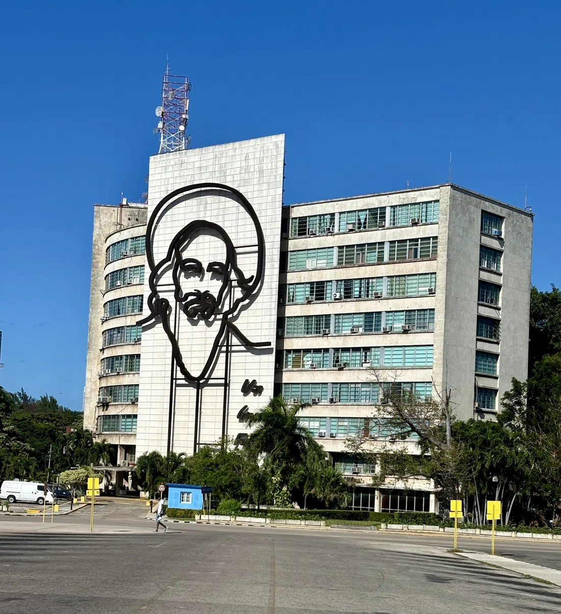 Obelisco de Marianao (Plaza Carlos J. Finlay), Havana